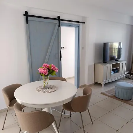 Apartment Aphrodite Breeze Gardens