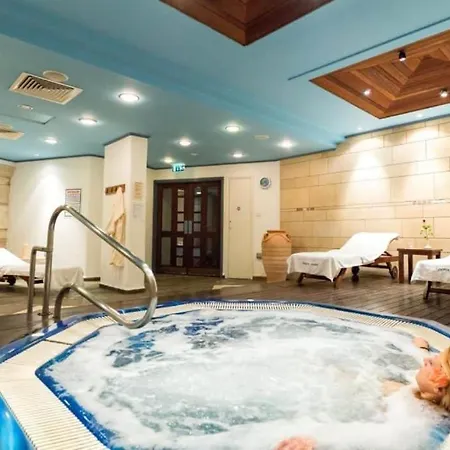 Aphrodite Breeze Gardens Apartment